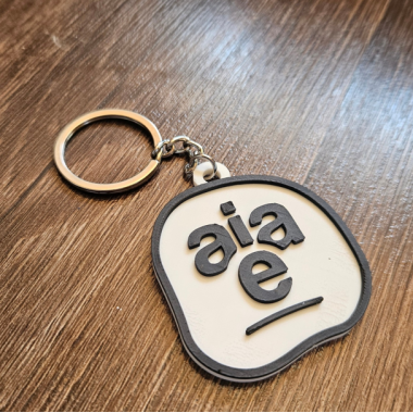 Breloc „Aia e” (cu contur)